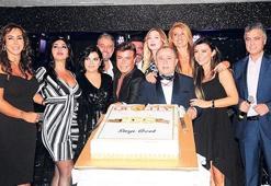 100. sayıya ünlü akını!