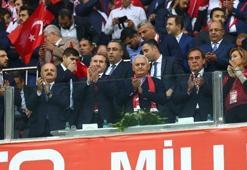 Başbakan Yıldırım ve TFF Başkanı Demirören'den destek!