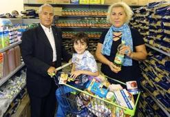 Paranın geçmediği market gıda israfına dur diyor
