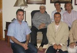 Eski futbolcular FETÖ elebaşı Gülen ile aynı karede