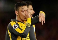 Mesut Özil'de flaş gelişme! "Ocak'ta görüşürüz..."