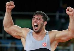 Milli sporcumuzu iki bacağından vurdular!
