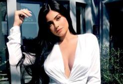 Kylie Jenner kendini korumaya aldı!