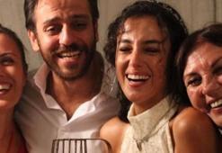 Erkan Kolçak Köstendil ile Cansu Tosun nişanlandı!