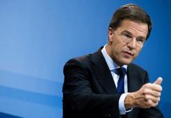 Hollanda'da hükümeti kurma görevi Rutte'a verildi