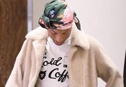 Çiçekli yazmalı Pharrell Williams!