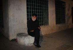 Ünlü oyuncu gece yarısı türbede yakalandı!