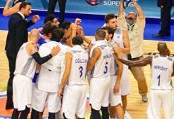 D. İ. Büyükçekmece, farklı kazandı