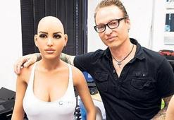 Kadınları kızdıran robotlar yılbaşında piyasaya çıkıyor