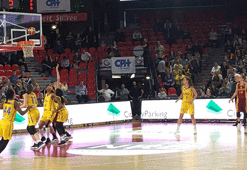 Avrupa'da kadın basketbolcularımızın gecesi