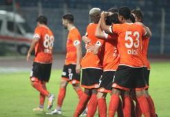 5 gollü çılgın maç Adanaspor'un!