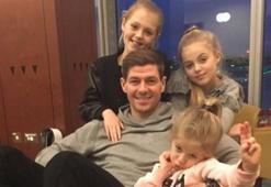 Gerrard'ın kızına aldığı hediye olay oldu!