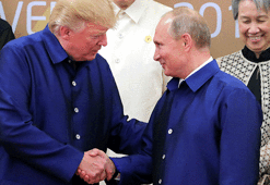 Putin ve Trump, Vietnam'da tokalaştı