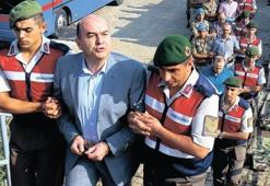 İtirafçı amiral: Mülayim insanlar diye biliyordum
