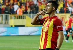 Başkan açıkladı! Yıldız golcü imzayı atıyor...