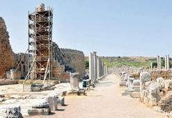 ‘Perge kuleleri’  yeniden yükseliyor