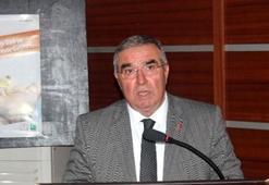 Eski vekile FETÖ'den 6 yıl 3 ay hapis