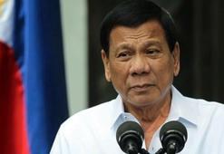Duterte komünist isyancıları terörist ilan etti