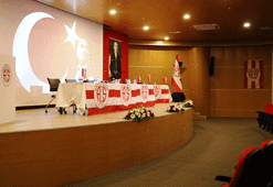"Bir çocuğun eline oyuncak verdiler"