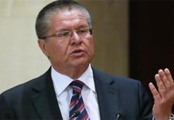 Eski Rus bakan rüşvetten 8 yıl hapse mahkum edildi