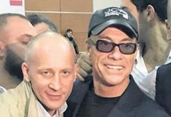 JCVD, spor merkezi  zinciri açmaya geldi!
