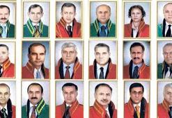 24 Yargıtay üyesi firarda