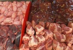 Çöpe atılan ciğer ve sakatat şimdi parayla bulunamıyor