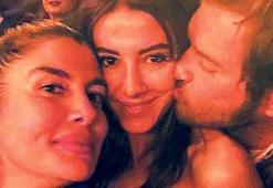 Kıvançdan aşk öpücüğü