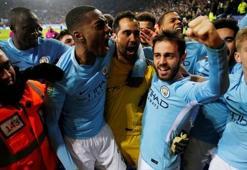 Manchester City penaltılarla yarı finalde