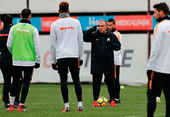 Fatih Terim'den 2 yıldıza hazır ol talimatı!