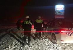 Karda kalanlara, zincir, çekici ve traktör hizmeti