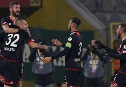 Gençler, Timsah'ı tek golle geçti!