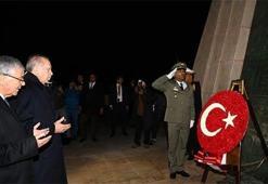 Erdoğan'dan Tunus'ta "Şehitler Anıtı"na çelenk
