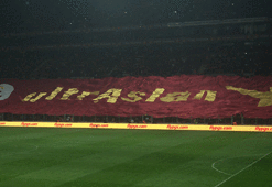 Galatasaray taraftar grubu esti gürledi!