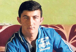 Yeni yılın ilk saatlerinde anne-babasını bıçakladı
