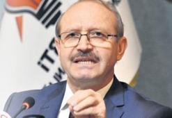 ‘Dostların attığı gül incitebilir’
