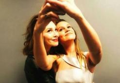 Farah Zeynep Abdullah ile Elçin Sangu’dan dostluk pozu!