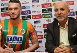 Alanyaspor, imzayı attırdı!