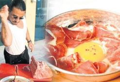 Zengin kırmızı etle fakir makarnayla