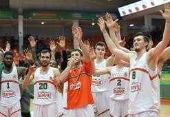 Banvit, AEK Atina'yı devirdi