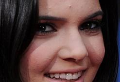 Kendall Jenner'dan 'sivilce' açıklaması!