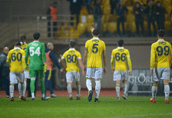 Fenerbahçe maçında saha karıştı