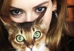 Sinem Kobal'dan ilginç paylaşım!