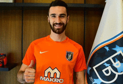 Başakşehir transferi böyle açıkladı