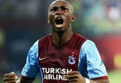 Yıldız futbolcu Galatasaray'la görüştüğünü doğruladı