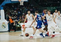Anadolu Efes İspanya'da kaybetti