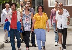 Cem Yılmaz'dan o filme destek!