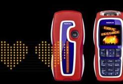 Nokia Xpress-on geri dönüyor