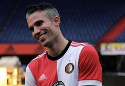 Van Persie, Hollanda'yı da karıştırdı