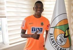 Alanyaspor'da Fofana'nın sözleşmesi uzatıldı